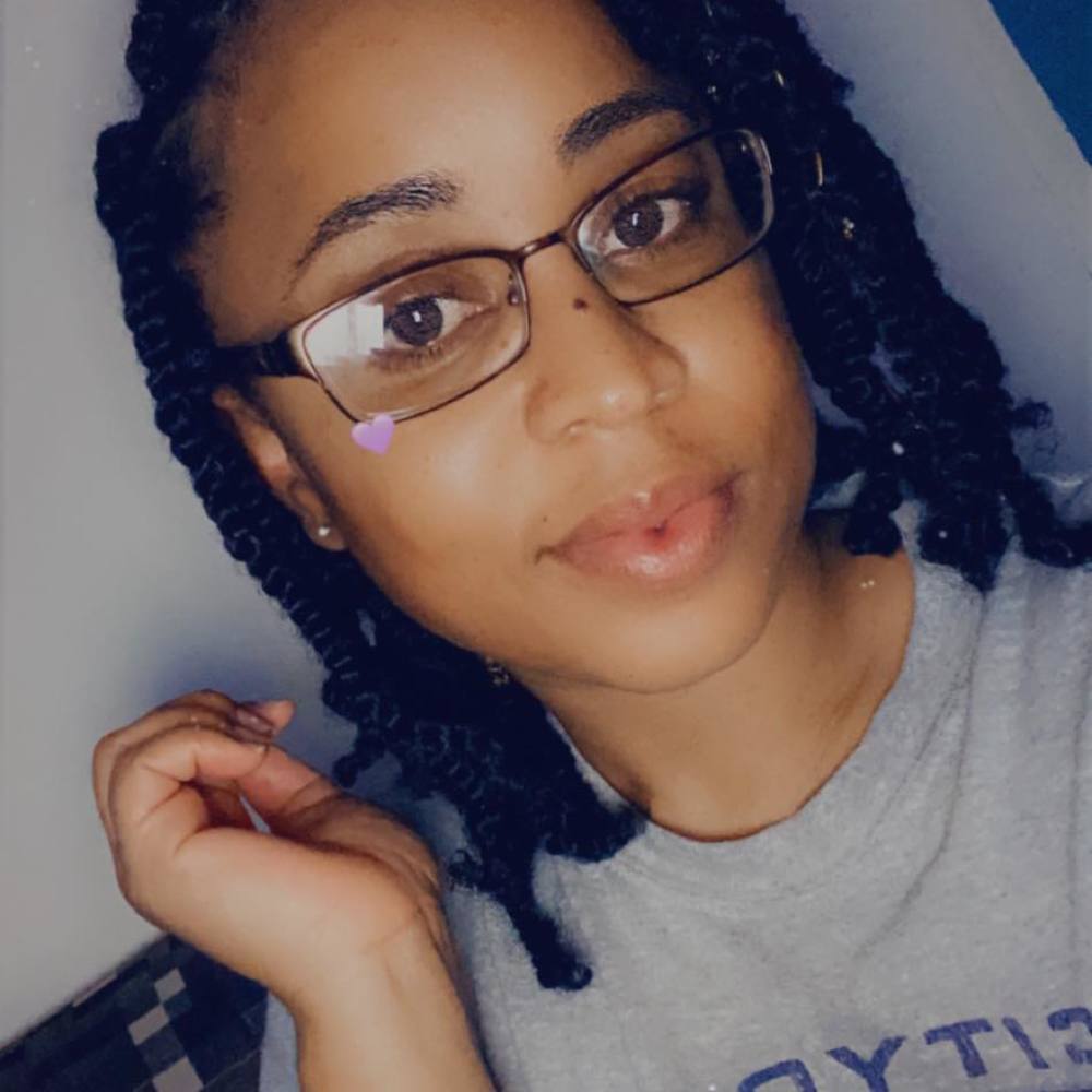Meet your Posher, Alaina